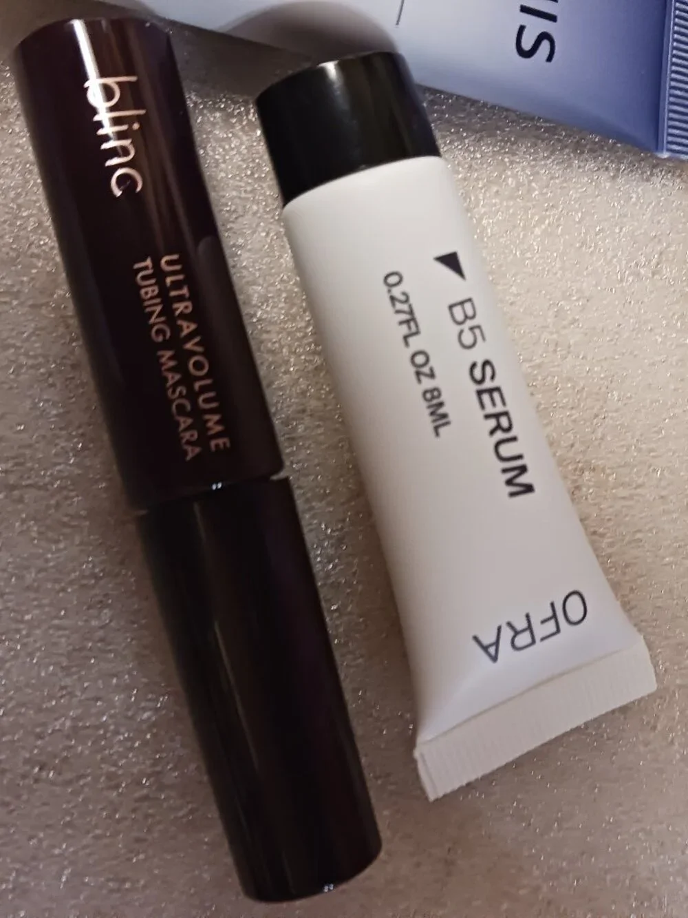 GLAM/MAKEUP BAG WITH 5 PRODUCTS ~~NEW~~